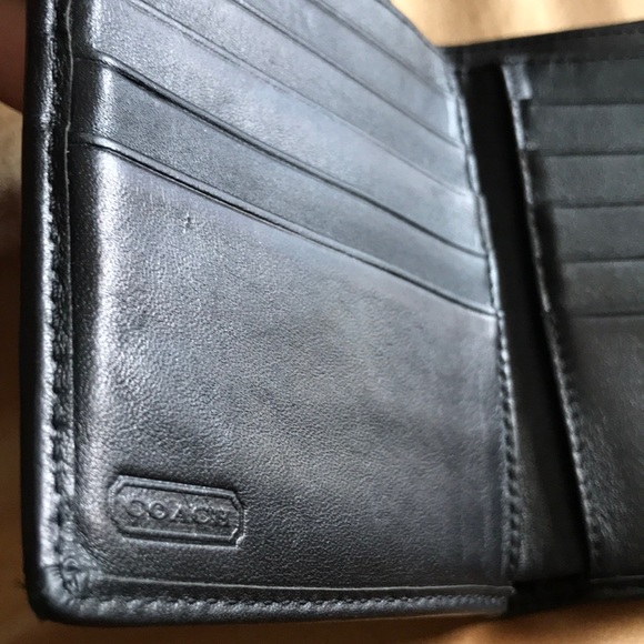 Vintage Coach Wallet - Picture 6 of 8